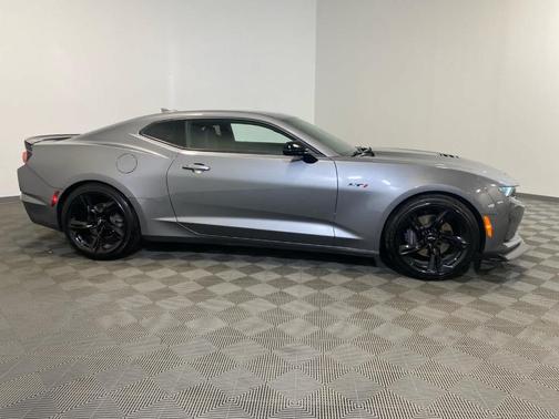 Satin Steel Metallic 2022 Chevrolet Camaro LT1