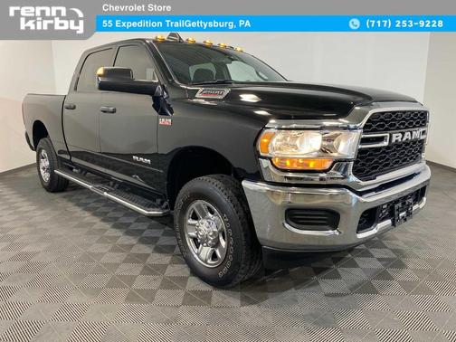 2022 RAM 2500 Tradesman Crew Cab 4x4 6'4' Box