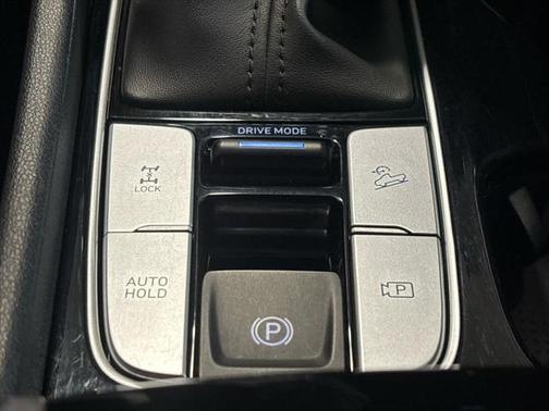 2023 Hyundai SANTA CRUZ SE