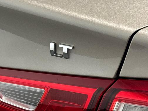Mineral Gray Metallic 2024 Chevrolet Malibu LT