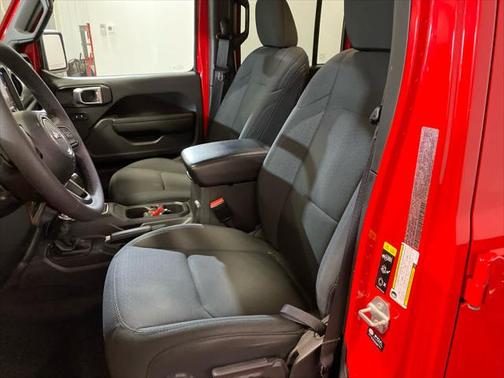 2023 Jeep Gladiator Willys 4x4