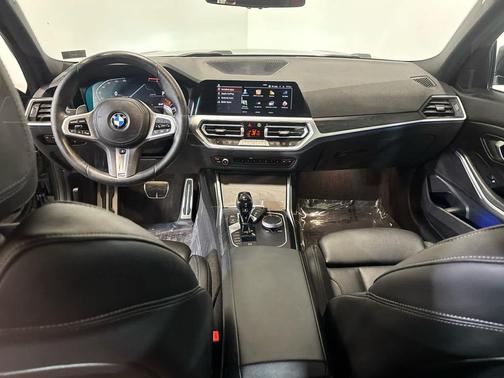 2022 BMW 330 xDrive