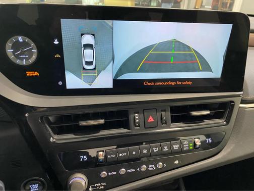 Eminent White Pearl 2023 Lexus ES 350 Ultra Luxury