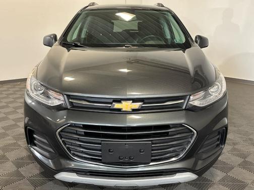 Nightfall Gray Metallic 2018 Chevrolet Trax LT