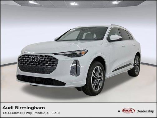 2025 Audi Q5 Premium TFSI quattro S tronic