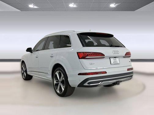 2024 Audi Q7 Premium Plus 55 TFSI quattro Tiptronic