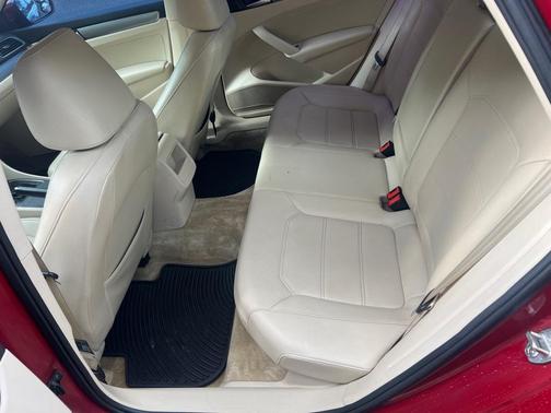 2015 Volkswagen Passat 1.8T S