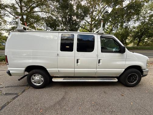 2008 Ford E250