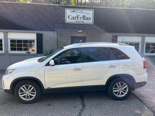 2015 Kia Sorento LX