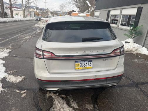 2019 Lincoln Nautilus Select