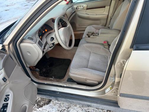 2005 Chevrolet Impala Base