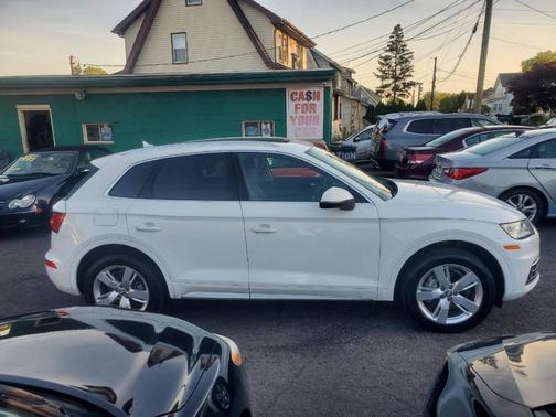 2018 Audi Q5 2.0T Tech Premium