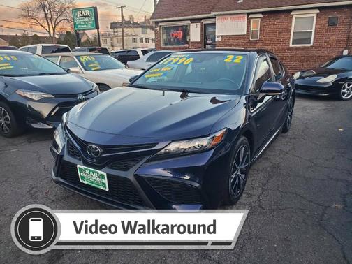 2022 Toyota Camry SE