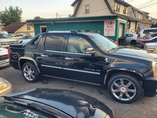 2013 Cadillac Escalade EXT Premium