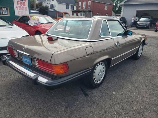 1987 Mercedes-Benz SL-Class 560SL