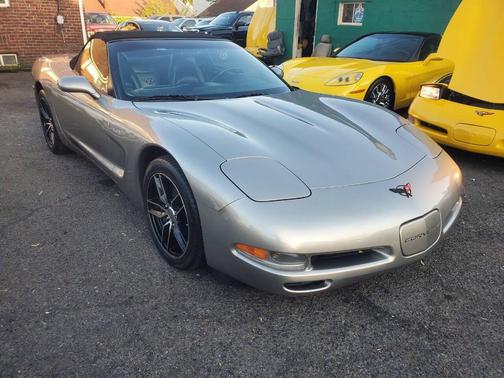 Pewter 2000 Chevrolet Corvette Base