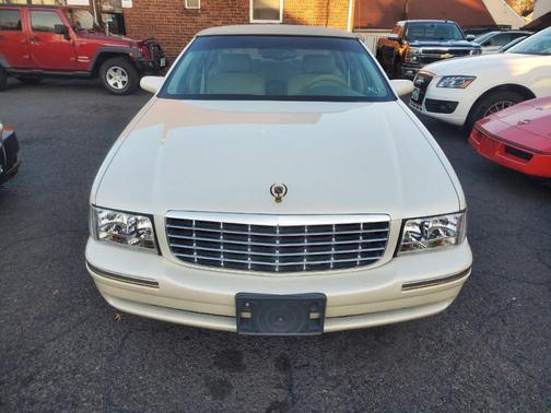 1999 Cadillac DeVille Base