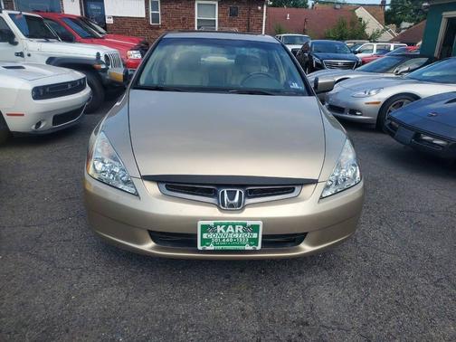 Gold 2004 Honda Accord EX