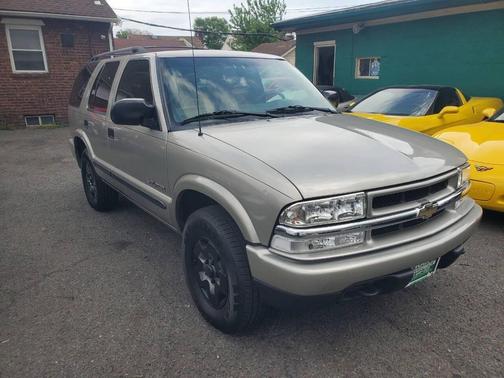 Gold 2004 Chevrolet Blazer LS