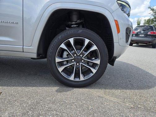 2025 Jeep Grand Cherokee Overland