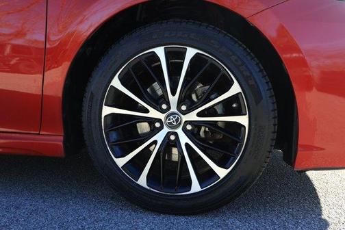 2019 Toyota Camry SE
