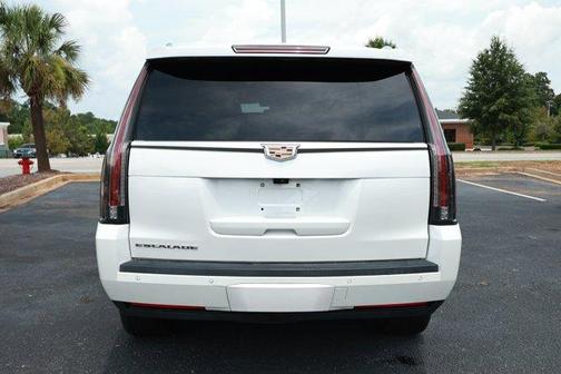 Crystal White Tri-Coat 2018 Cadillac Escalade Luxury