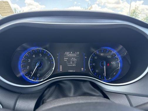 2020 Chrysler Pacifica Touring