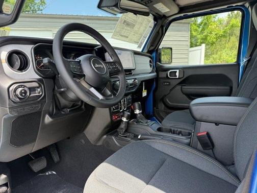 2025 Jeep Gladiator Sport