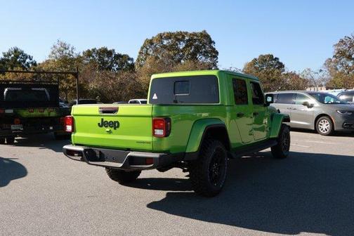 2025 Jeep Gladiator Sport