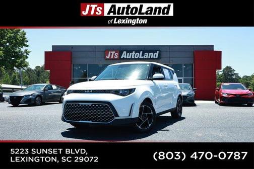 Snow White Pearl 2023 Kia Soul EX