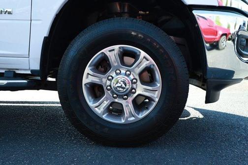 Bright White Clearcoat 2024 RAM 2500 Big Horn