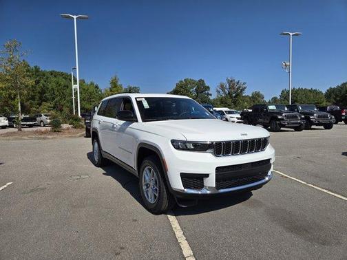 2025 Jeep Grand Cherokee L Laredo