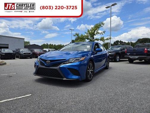 2020 Toyota Camry SE