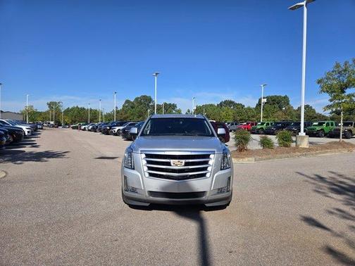2020 Cadillac Escalade Luxury