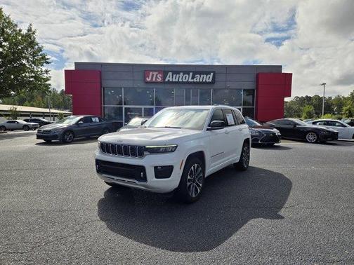 2022 Jeep Grand Cherokee Overland