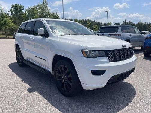 2020 Jeep Grand Cherokee Altitude