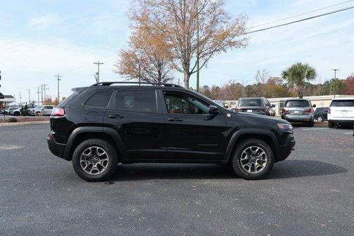 2022 Jeep Cherokee Trailhawk