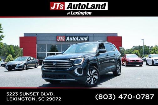 Deep Black Pearl Effect 2024 Volkswagen Atlas 2.0T SE w/Technology