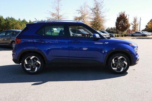 2024 Hyundai VENUE SEL