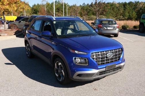 2024 Hyundai VENUE SEL