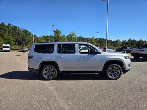 2025 Jeep Wagoneer Series II