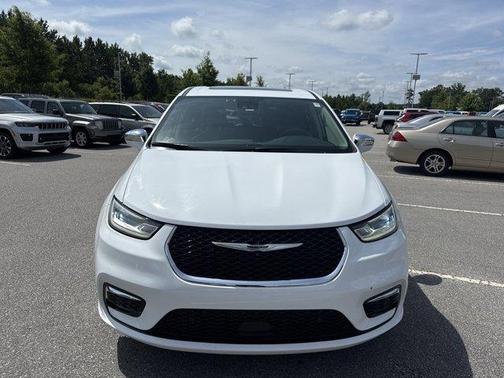 2022 Chrysler Pacifica Hybrid Limited