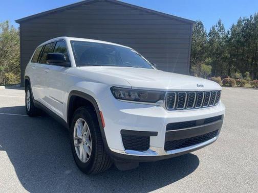2023 Jeep Grand Cherokee L Laredo