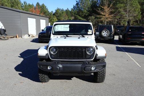 2026 Jeep Gladiator Sport