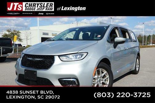 2023 Chrysler Pacifica Touring-L