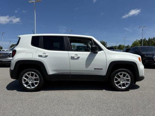 2023 Jeep Renegade Latitude