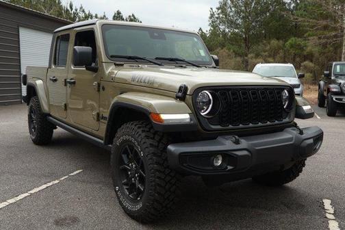 2025 Jeep Gladiator Sport