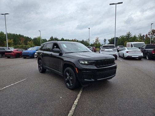 2025 Jeep Grand Cherokee L Laredo
