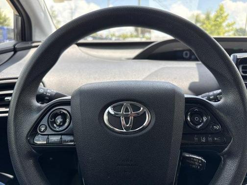 2022 Toyota Prius LE