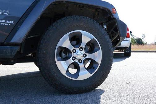 2017 Jeep Wrangler Unlimited Sahara